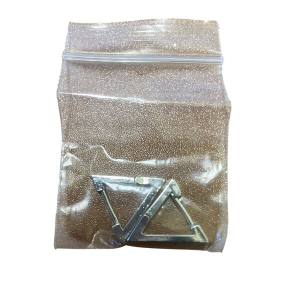 Mens Triangle Huggie Earrings Silver Tone Copper Geometric Lightweight Jewelry - Picture 4 of 4